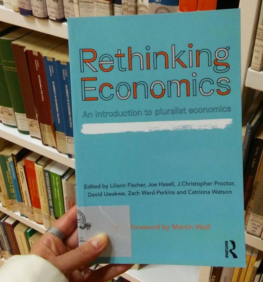 Rethinking Economics:  cambiar la forma en que se enseña la economía